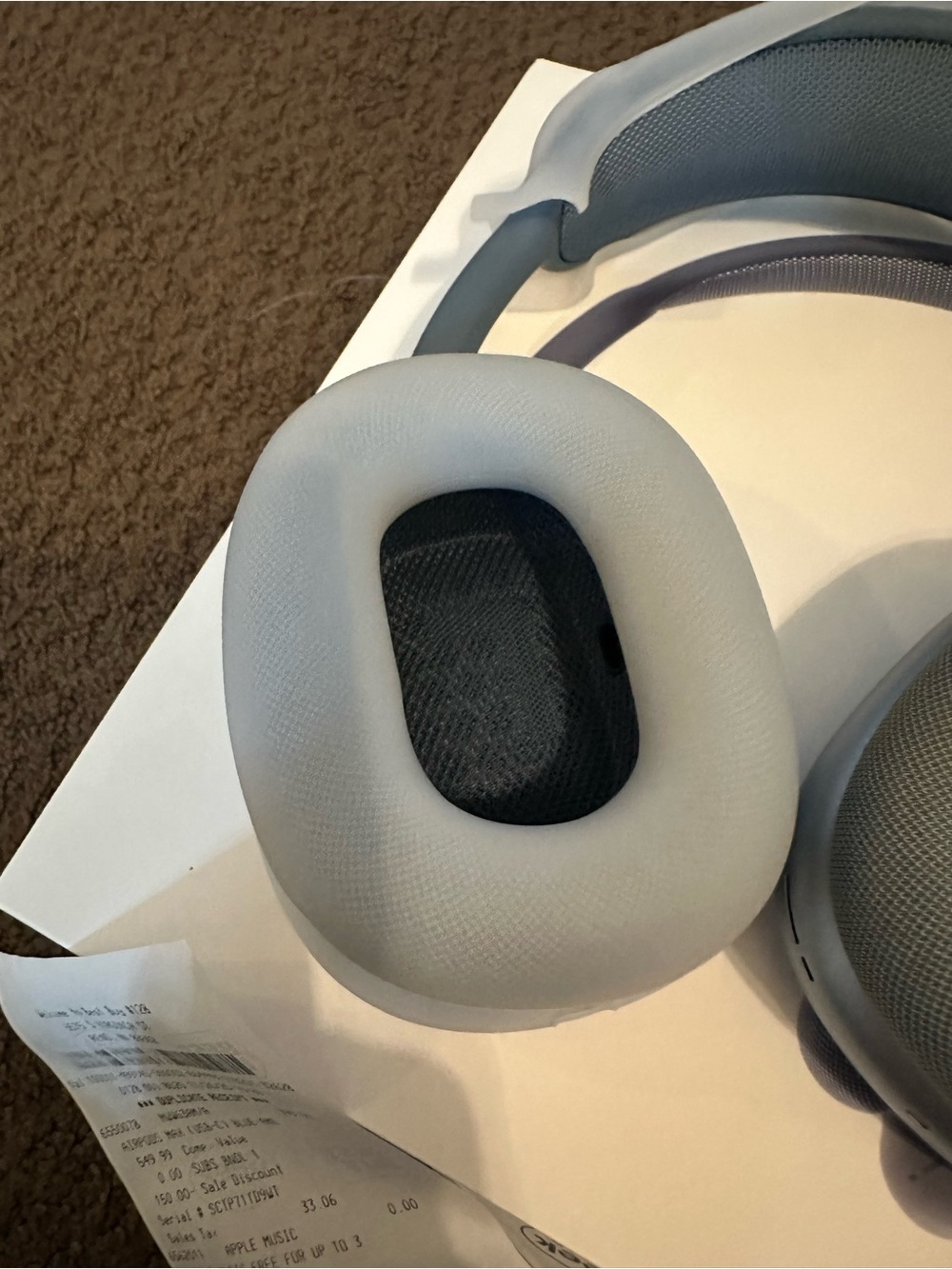 Apple AirPods Max Blue — Retail Packaging - Picture 12 of 16